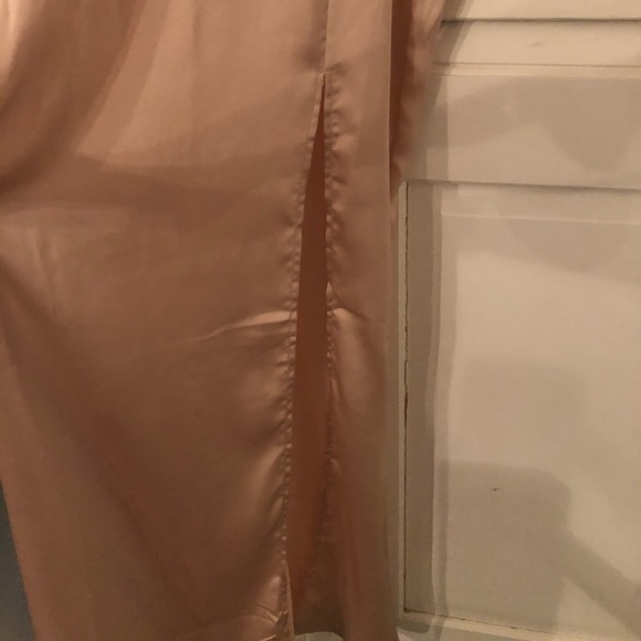 Misguided Silky Maxi Dress - Picture 3 of 6